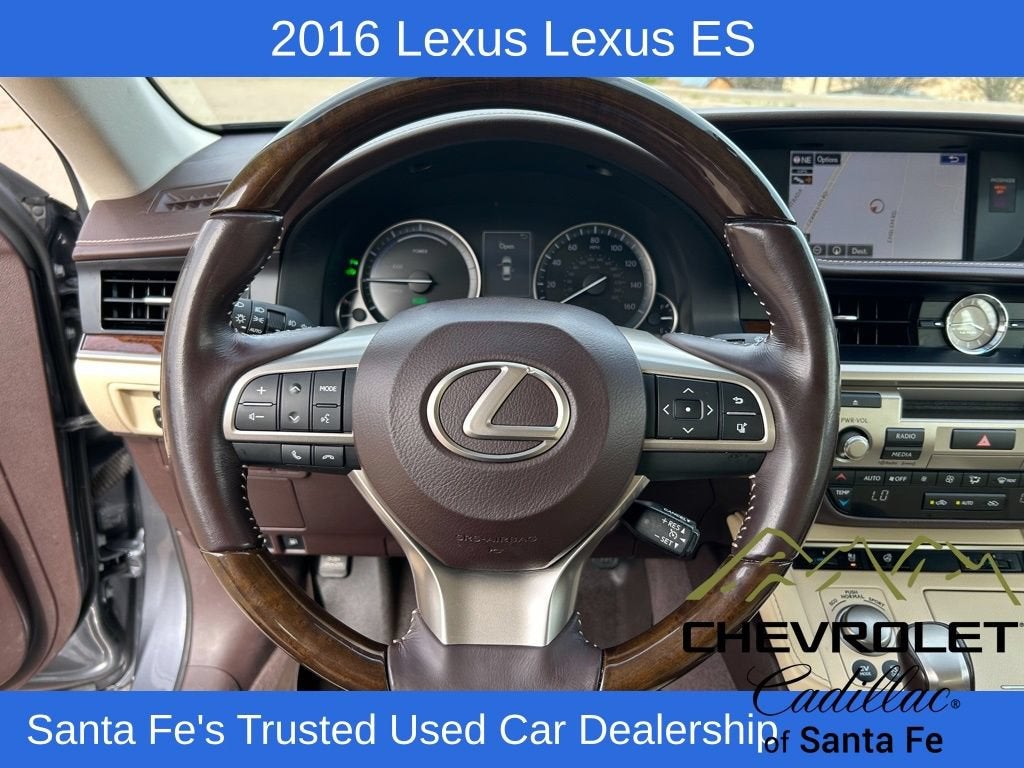 2016 Lexus ES 300h Hybrid