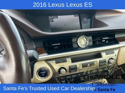 2016 Lexus ES 300h Hybrid