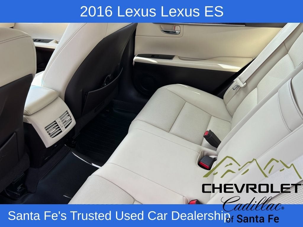 2016 Lexus ES 300h Hybrid